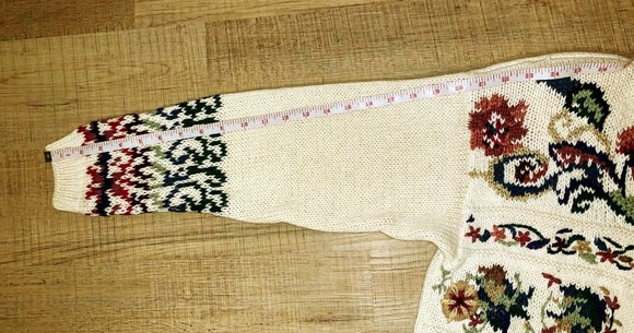 🎄 Christmas Sweater 🎄 - Picture 4 of 7